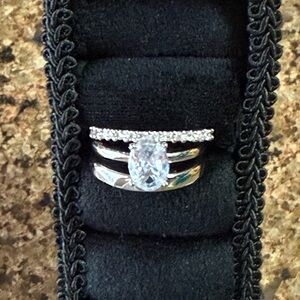 Cubic Zirconia Cocktail Ring Set Size 8 NEW